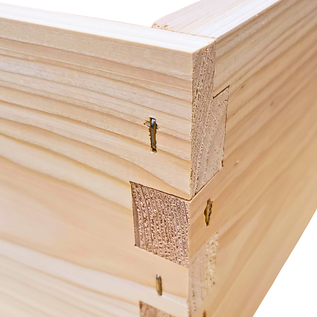 10-Frame Cypress Medium 6 5/8-inch Super Box