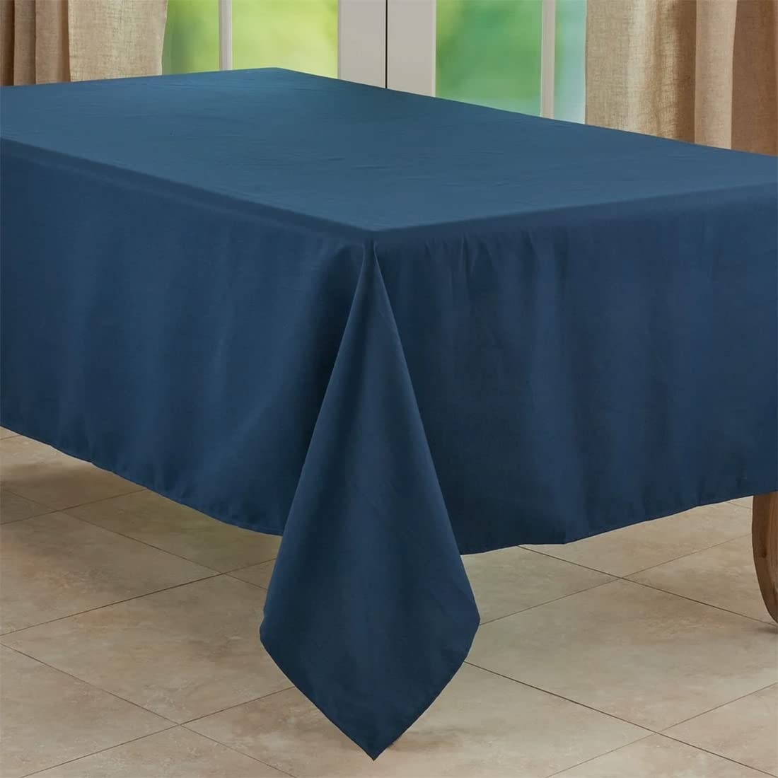 Fennco Styles Classic Everyday Design Solid Color Tablecloth - Table Cover for Home Décor, Baquets, Family Gathering and Special Occasion